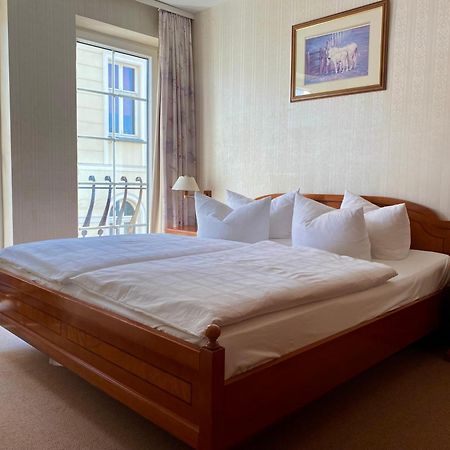 Hotel Am Markt Altentreptow Dış mekan fotoğraf