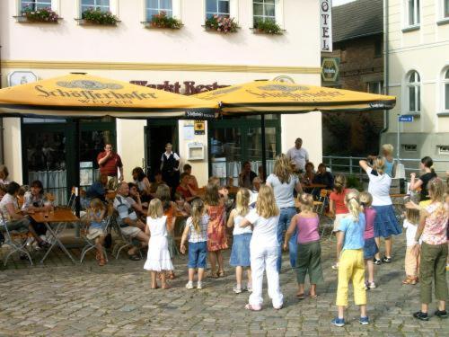 Hotel Am Markt Altentreptow Dış mekan fotoğraf