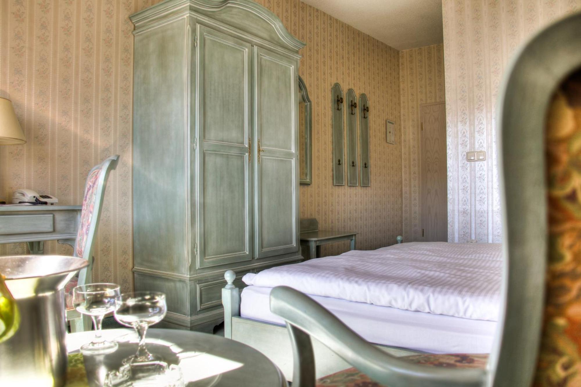 Hotel Am Markt Altentreptow Dış mekan fotoğraf