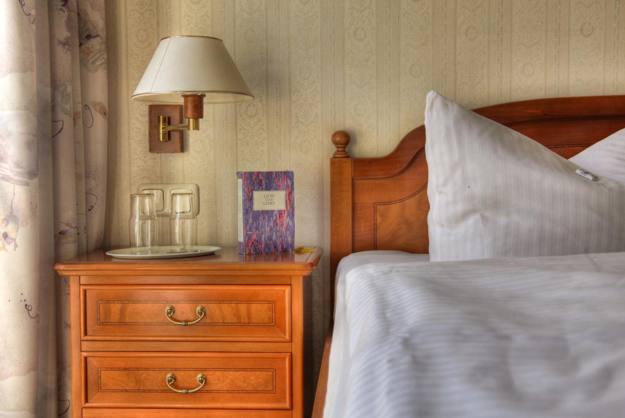Hotel Am Markt Altentreptow Dış mekan fotoğraf